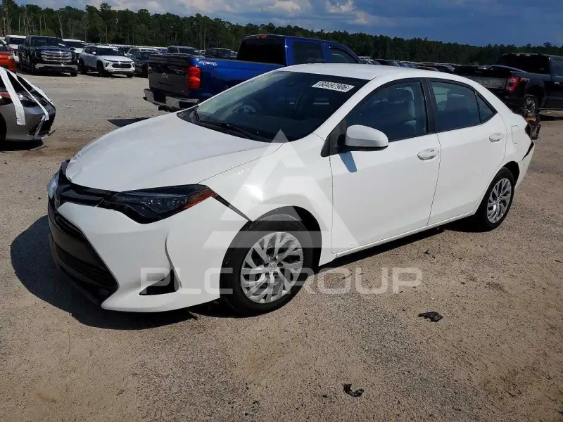 2017 Toyota COROLLA фото