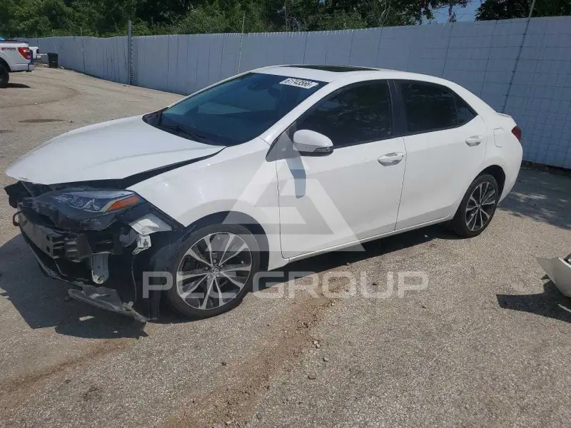 2017 Toyota COROLLA фото