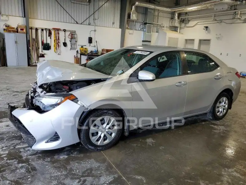 2017 Toyota COROLLA фото