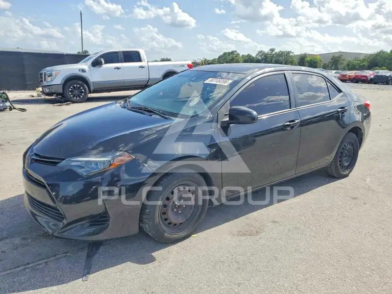 2017 Toyota COROLLA фото