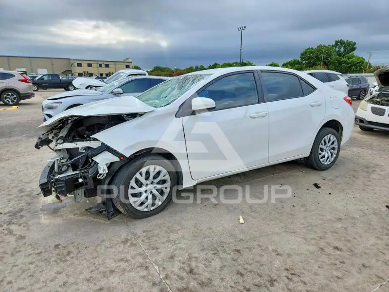 2017 Toyota COROLLA фото