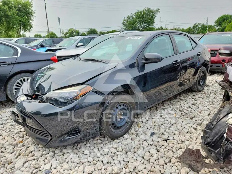 2017 Toyota COROLLA фото