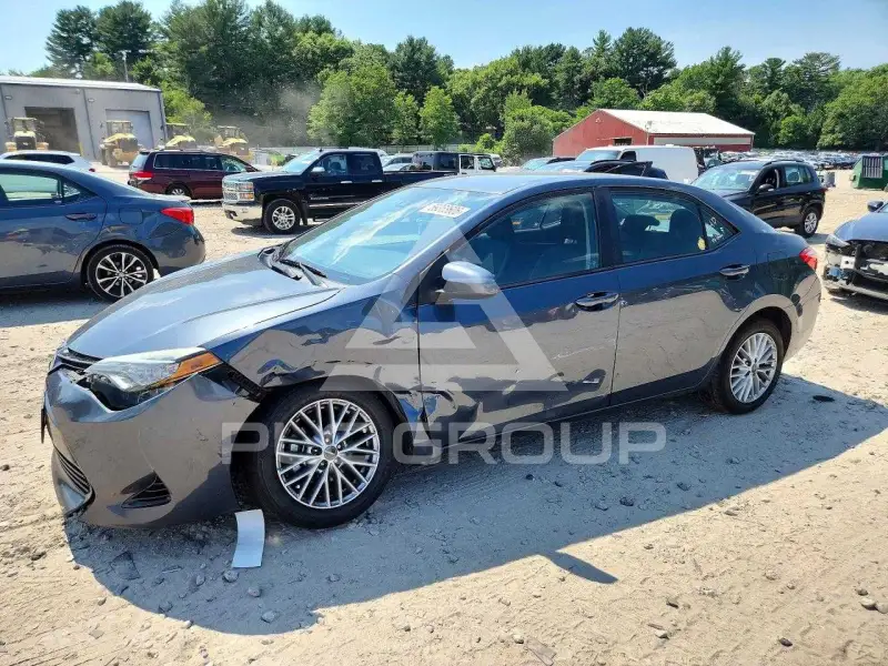 2017 Toyota COROLLA фото