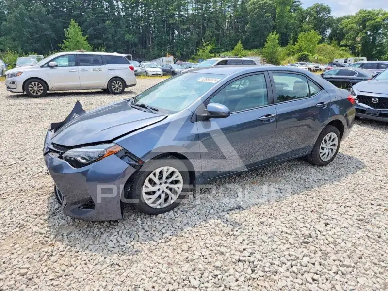 2017 Toyota COROLLA фото