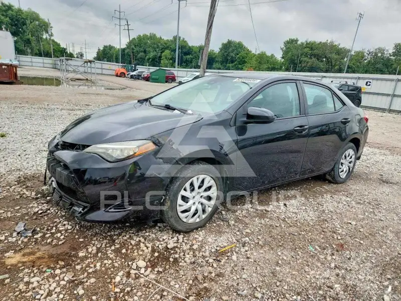 2017 Toyota COROLLA фото