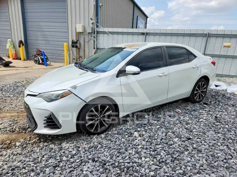 2017 Toyota COROLLA фото