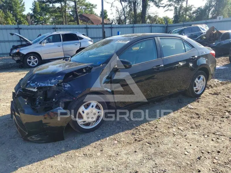 2017 Toyota COROLLA фото