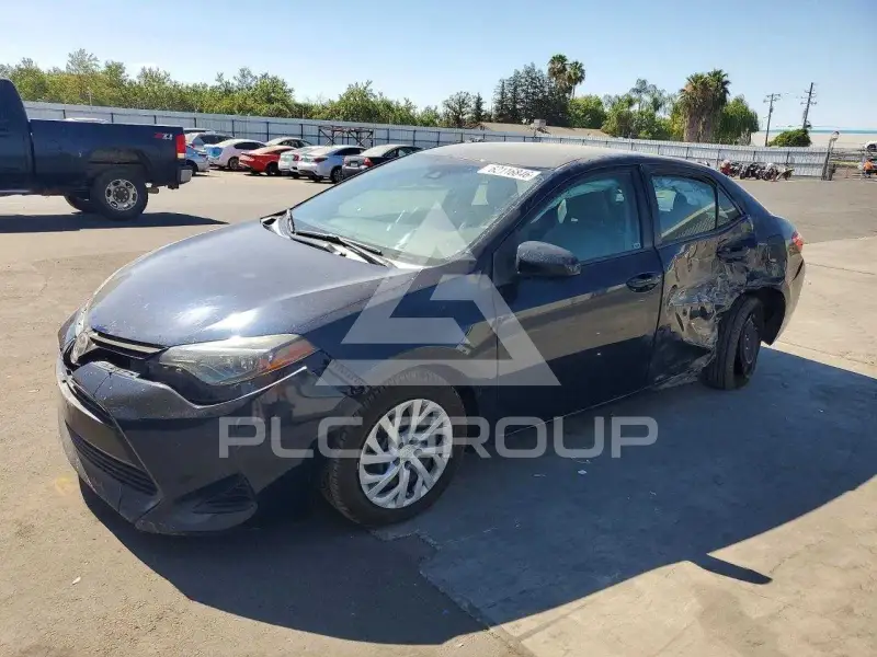 2017 Toyota COROLLA фото