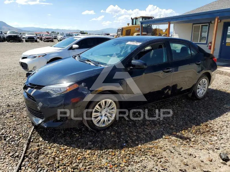2017 Toyota COROLLA фото