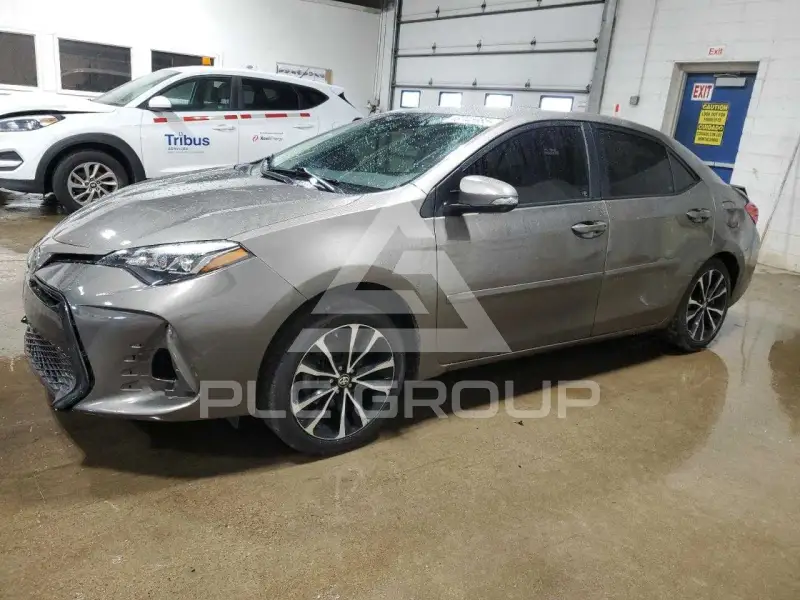 2017 Toyota COROLLA фото