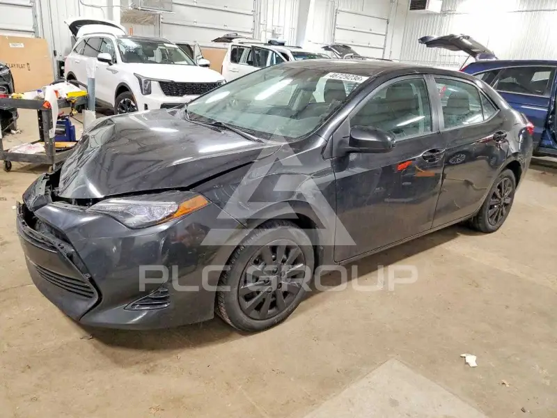 2017 Toyota COROLLA фото