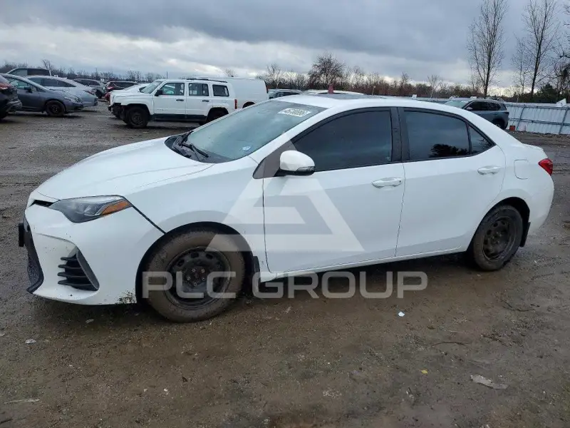 2017 Toyota COROLLA фото