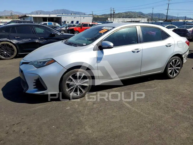 2017 Toyota COROLLA фото