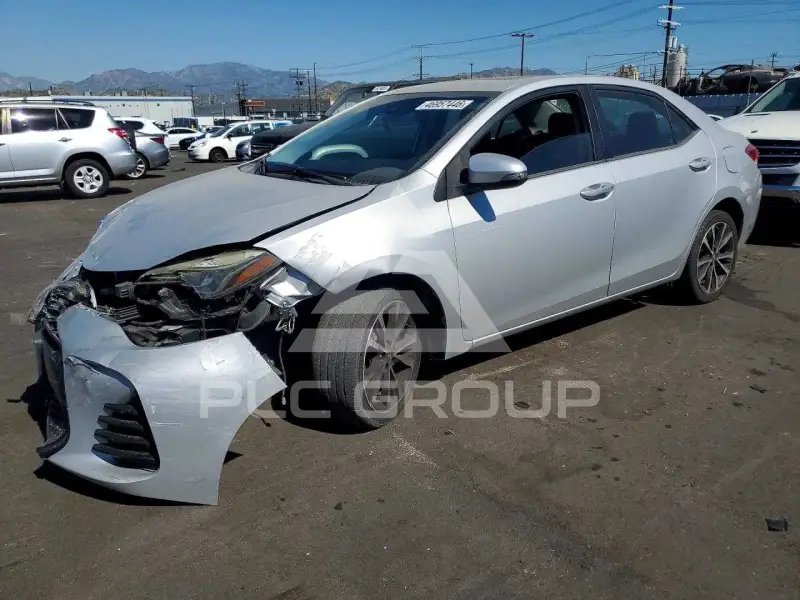 2017 Toyota COROLLA фото