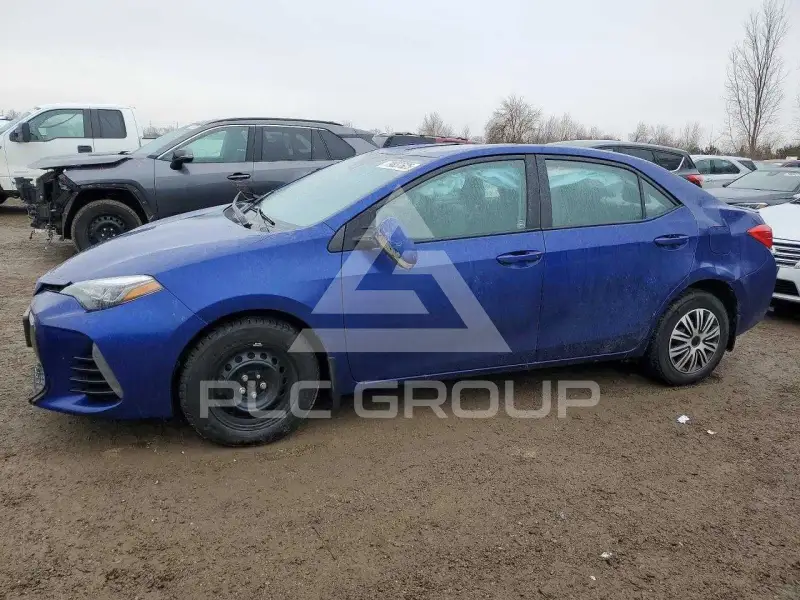 2017 Toyota COROLLA фото