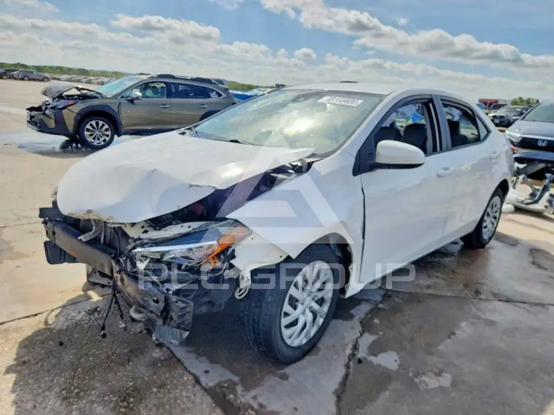 2017 Toyota COROLLA фото