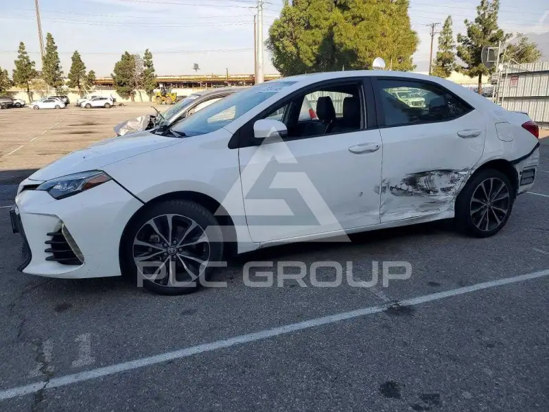 2017 Toyota COROLLA фото