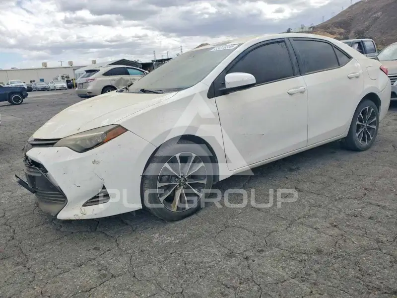 2017 Toyota COROLLA фото