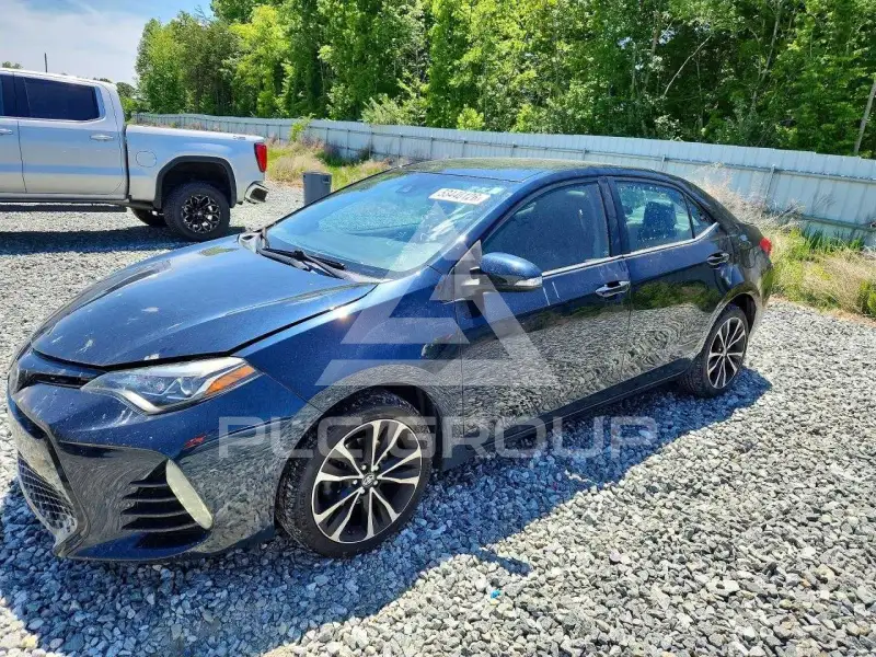 2017 Toyota COROLLA фото
