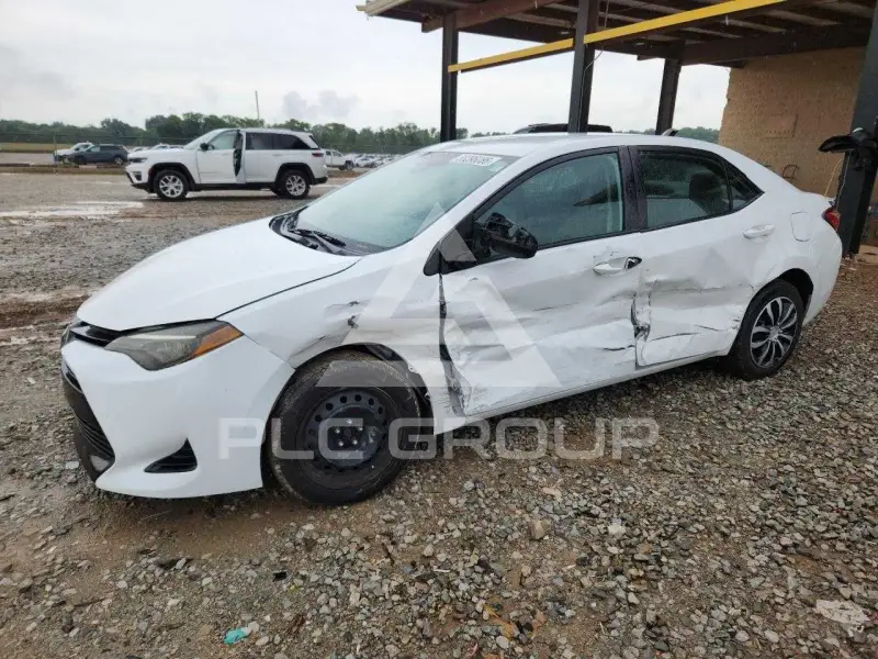 2017 Toyota COROLLA фото