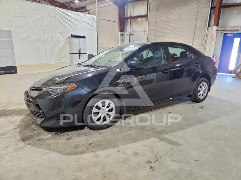 2017 Toyota COROLLA фото