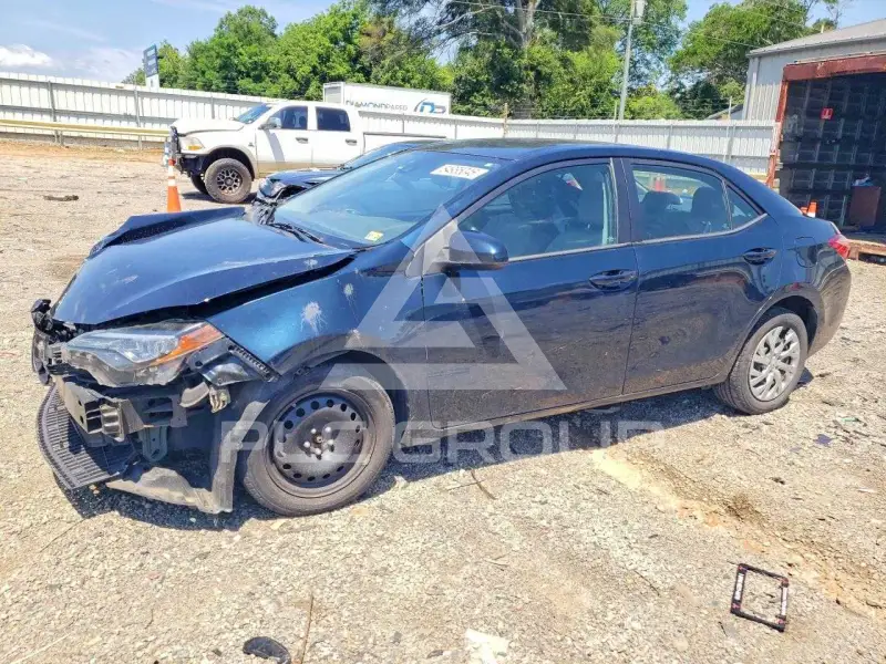 2017 Toyota COROLLA фото
