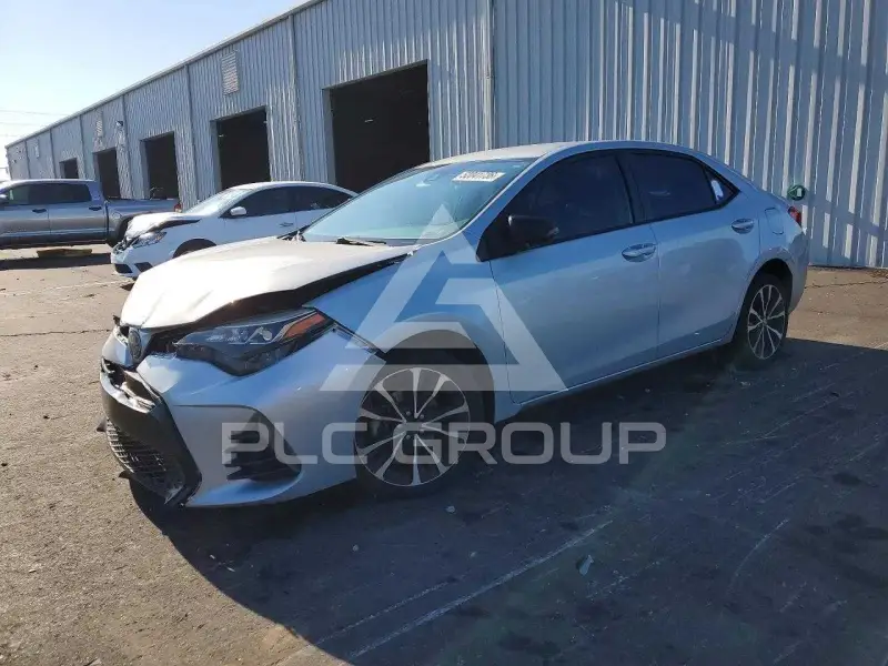 2017 Toyota COROLLA фото