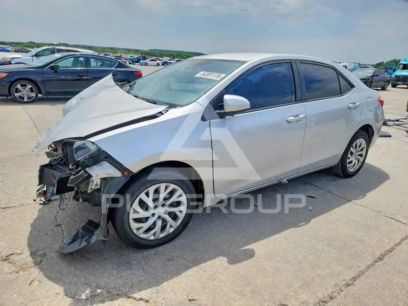 2017 Toyota COROLLA фото