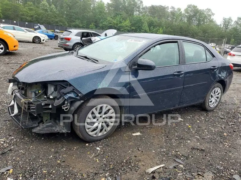 2017 Toyota COROLLA фото