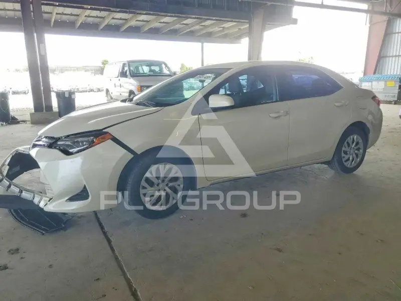 2017 Toyota COROLLA фото