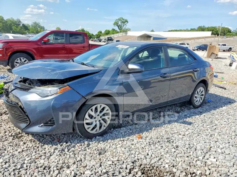 2017 Toyota COROLLA фото