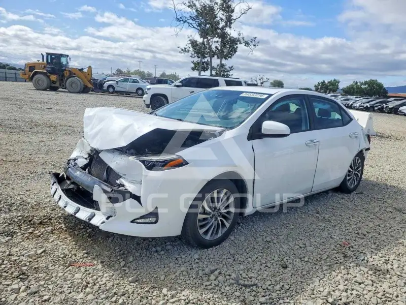 2017 Toyota COROLLA фото