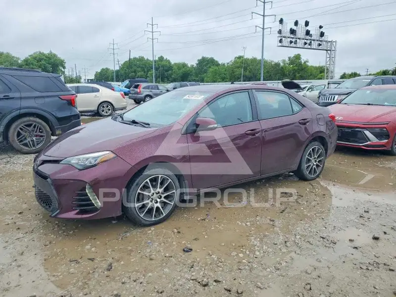 2017 Toyota COROLLA фото
