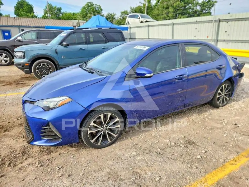 2017 Toyota COROLLA фото