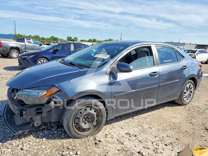 2017 Toyota COROLLA фото