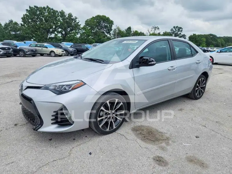 2017 Toyota COROLLA фото