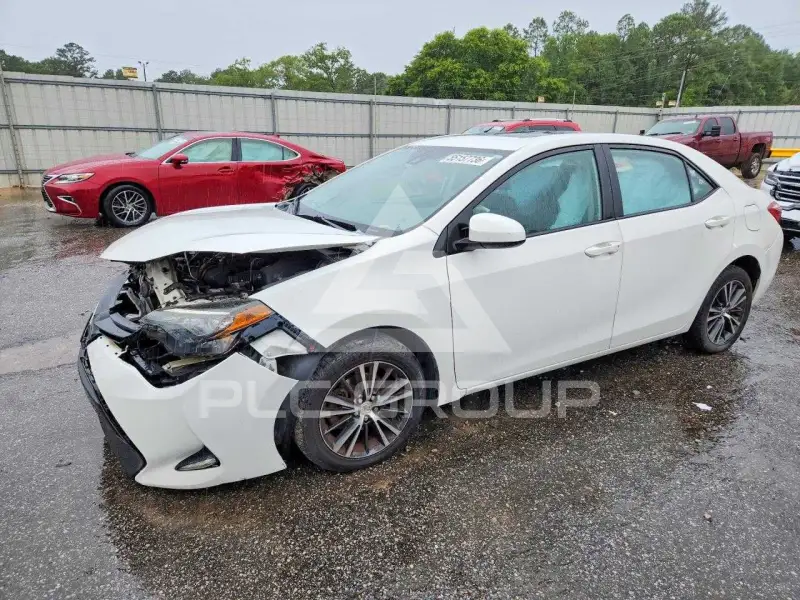 2017 Toyota COROLLA фото