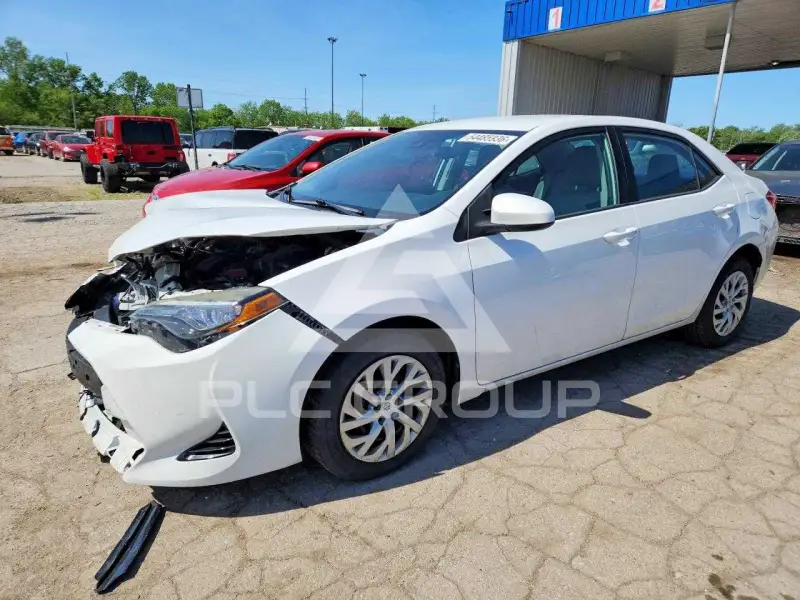 2017 Toyota COROLLA фото