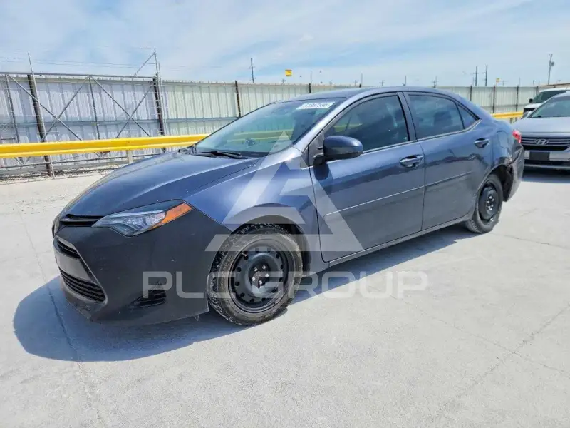 2017 Toyota COROLLA фото
