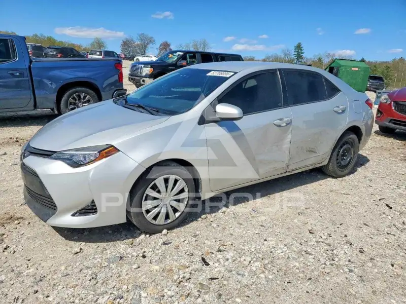 2017 Toyota COROLLA фото