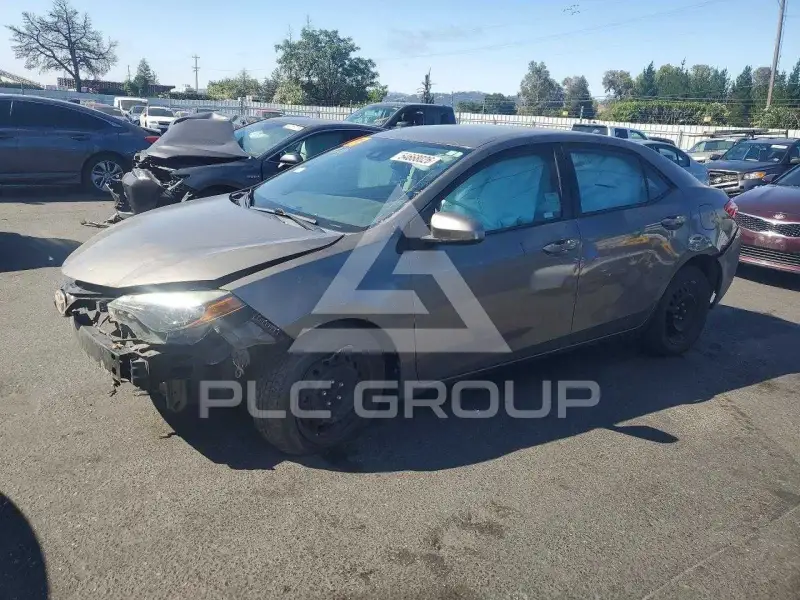 2017 Toyota COROLLA фото