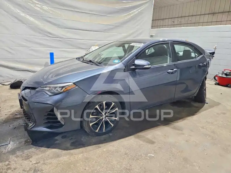 2017 Toyota COROLLA фото