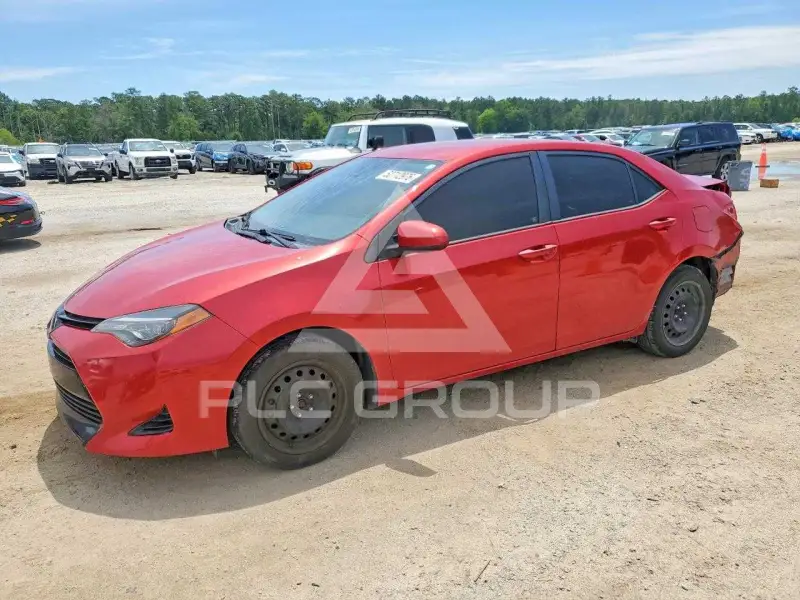2017 Toyota COROLLA фото