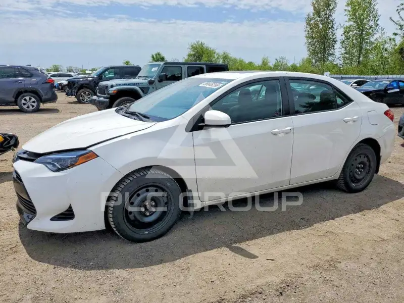 2017 Toyota COROLLA фото