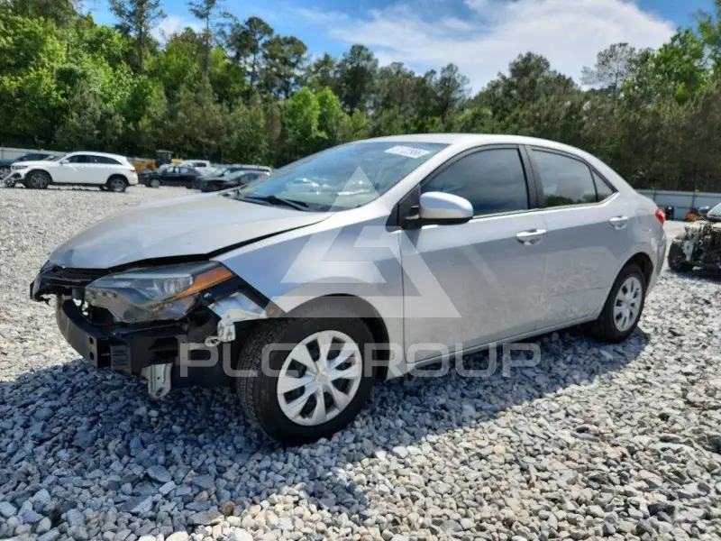 2017 Toyota COROLLA фото