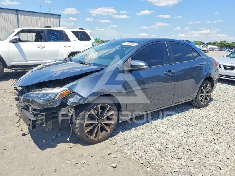2017 Toyota COROLLA фото