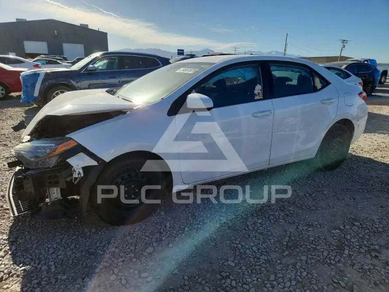 2017 Toyota COROLLA фото
