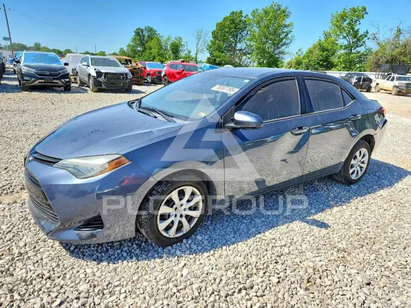 2017 Toyota COROLLA фото