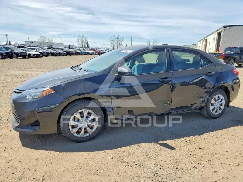 2017 Toyota COROLLA фото