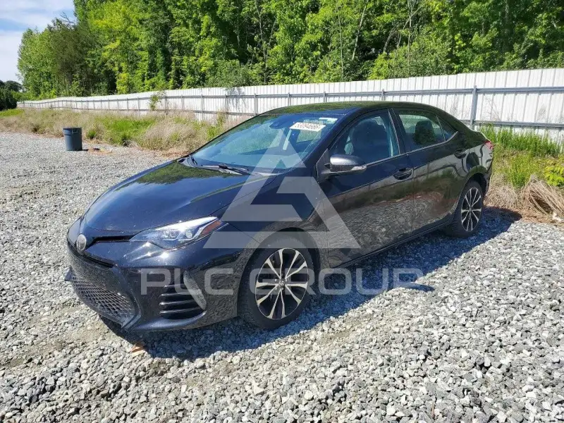 2017 Toyota COROLLA фото